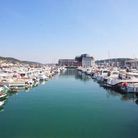 Le Cardinal  Bord De Fécamp