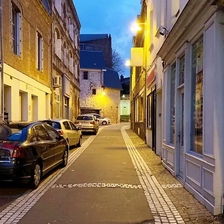 Le Cardinal  Bord De *